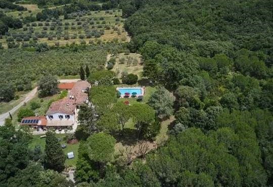 casa indipendente in vendita a Massa Marittima in zona Valpiana