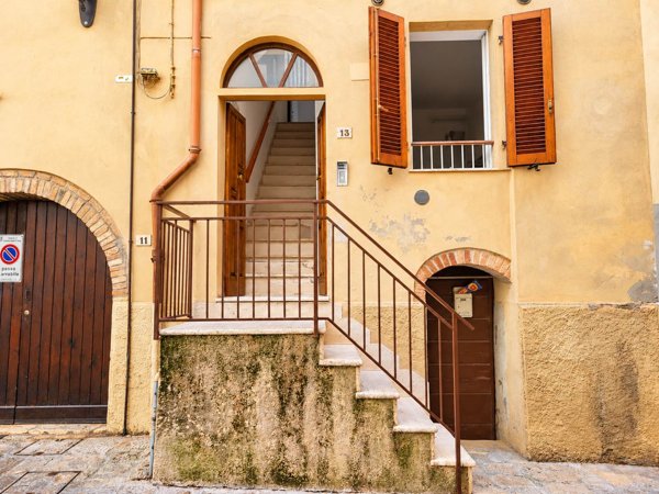 appartamento in vendita a Massa Marittima in zona Ghirlanda