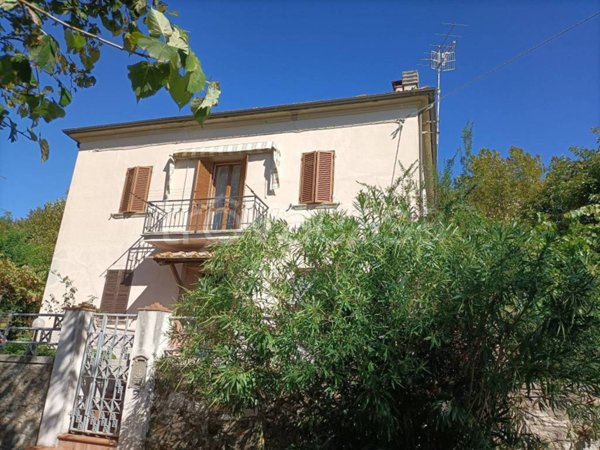 appartamento in vendita a Massa Marittima in zona Tatti