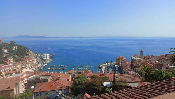 appartamento in vendita a Monte Argentario in zona Porto Santo Stefano