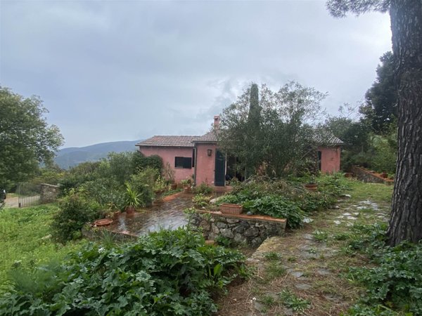casa indipendente in vendita a Monte Argentario in zona Porto Santo Stefano