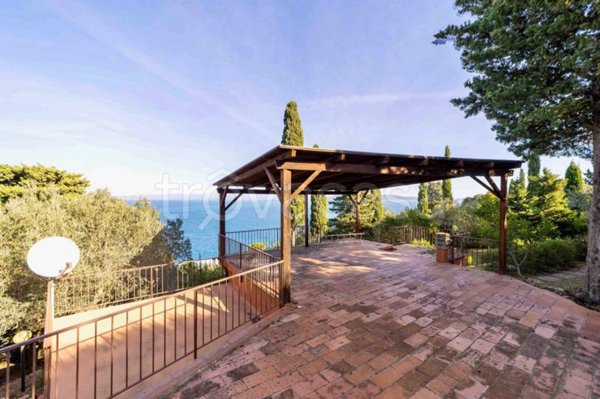 casa indipendente in vendita a Monte Argentario in zona Porto Santo Stefano