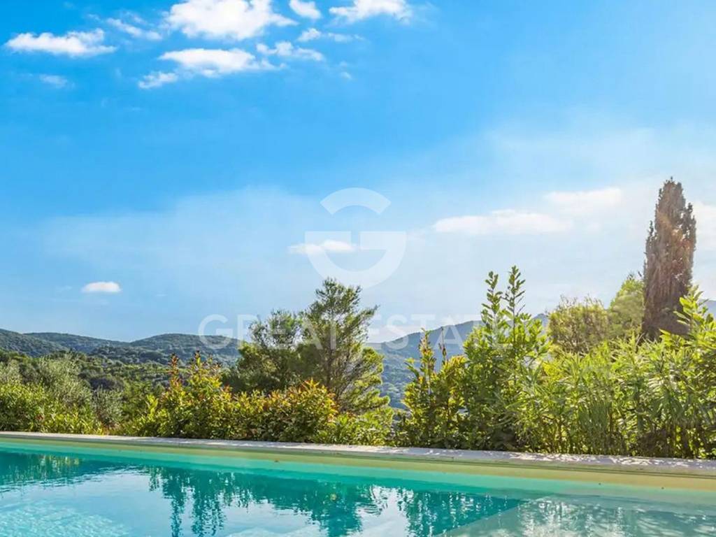casa indipendente in vendita a Monte Argentario in zona Porto Santo Stefano