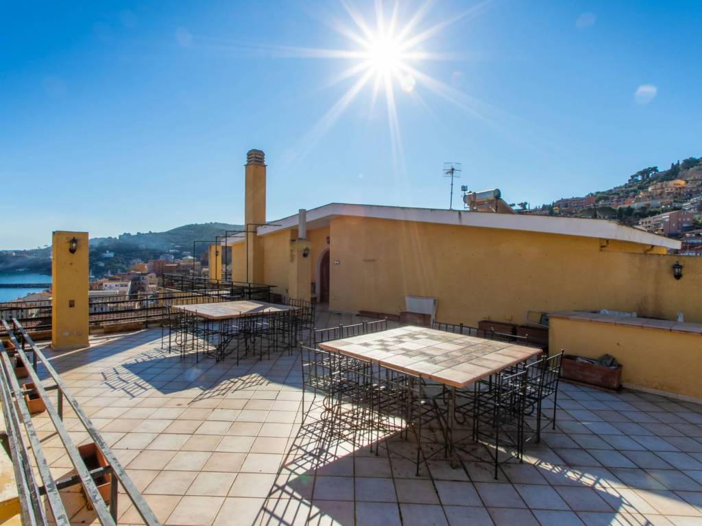 appartamento in vendita a Monte Argentario in zona Porto Santo Stefano