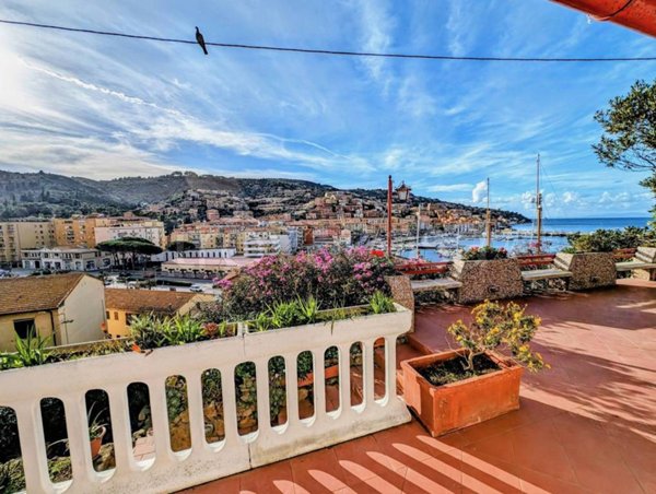 casa indipendente in vendita a Monte Argentario in zona Porto Santo Stefano