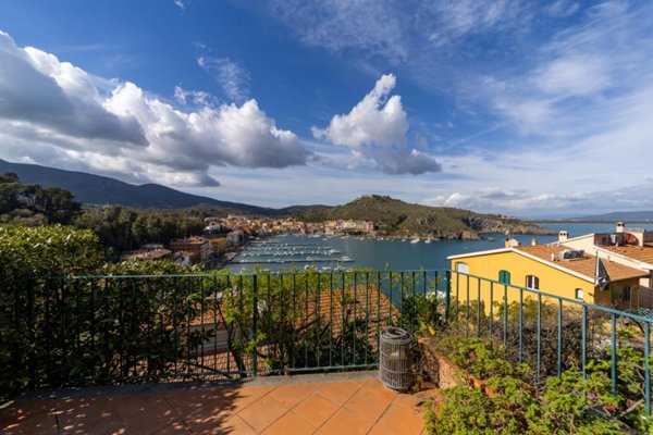 casa indipendente in vendita a Monte Argentario in zona Porto Ercole