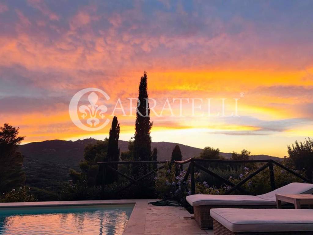 casa indipendente in vendita a Monte Argentario in zona Porto Santo Stefano