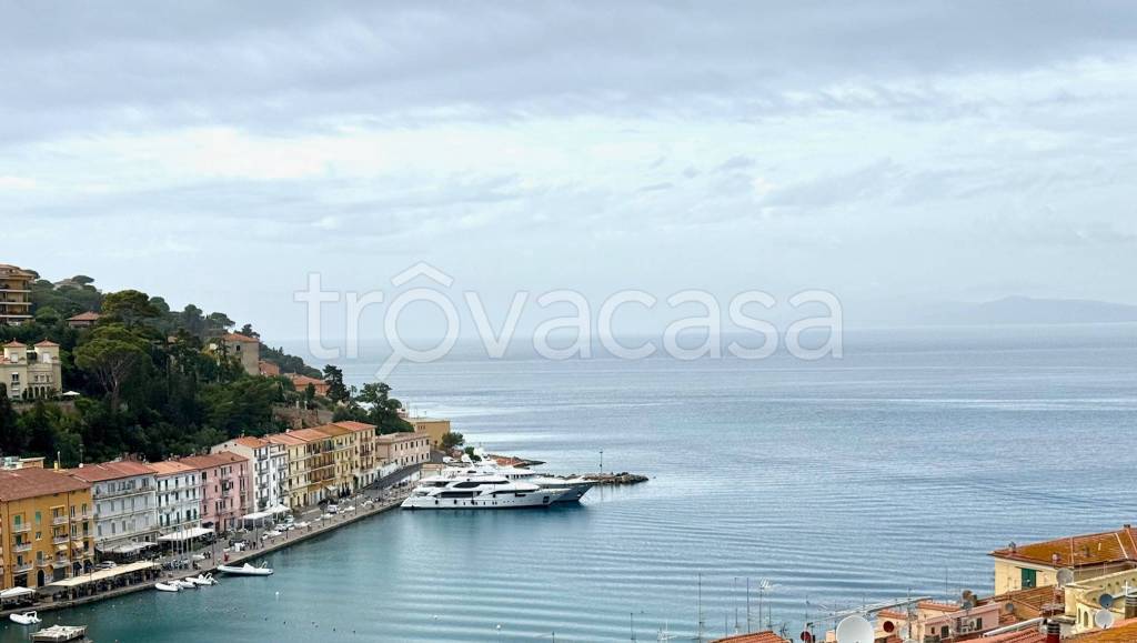 appartamento in vendita a Monte Argentario in zona Porto Santo Stefano