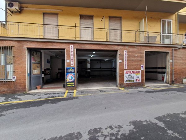 locale commerciale in vendita a Monte Argentario in zona Porto Santo Stefano