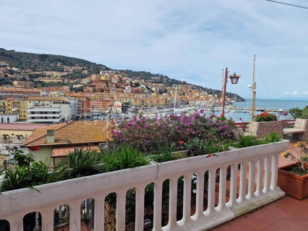 casa indipendente in vendita a Monte Argentario in zona Porto Santo Stefano
