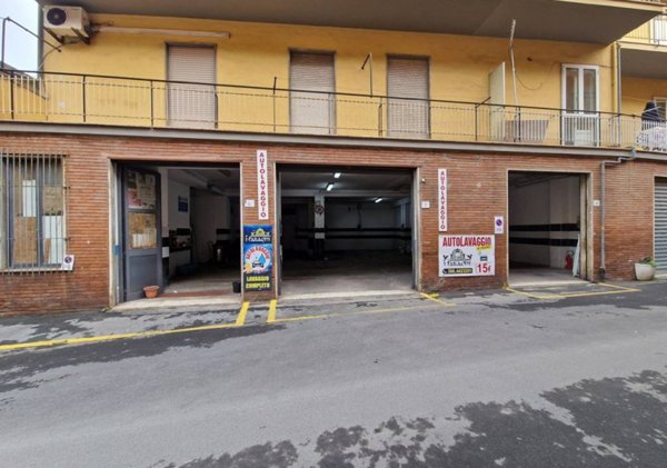 locale commerciale in vendita a Monte Argentario in zona Porto Santo Stefano