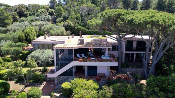 casa indipendente in vendita a Monte Argentario in zona Porto Santo Stefano