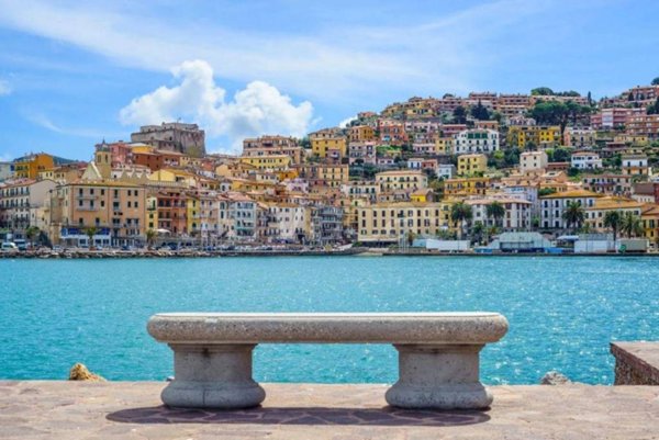 appartamento in vendita a Monte Argentario in zona Porto Santo Stefano