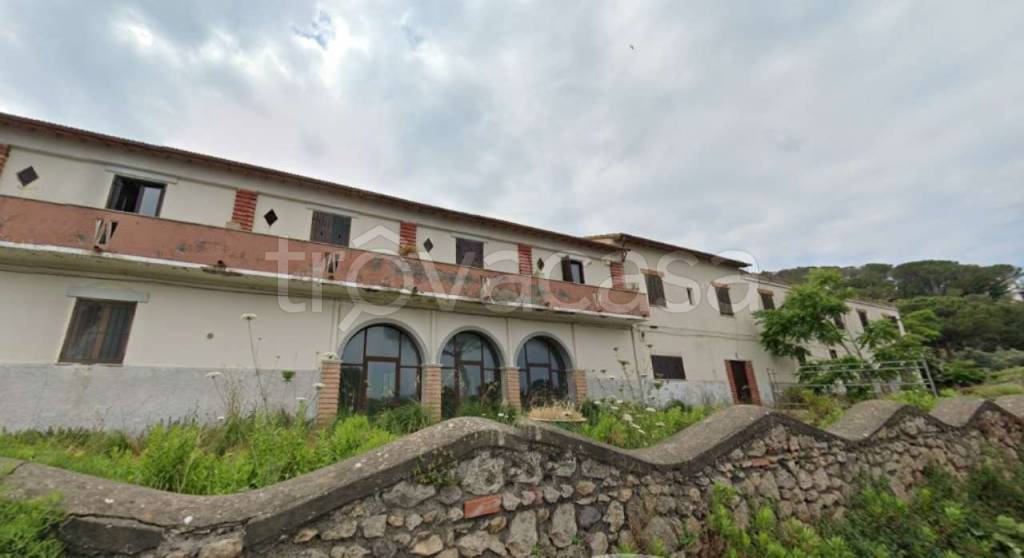 negozio in vendita a Monte Argentario in zona Porto Santo Stefano