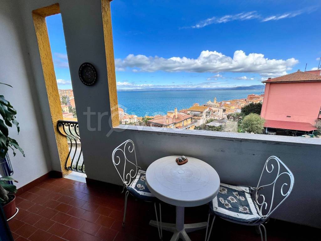 appartamento in vendita a Monte Argentario in zona Porto Santo Stefano