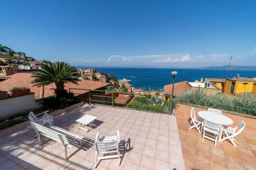 appartamento in vendita a Monte Argentario in zona Porto Santo Stefano
