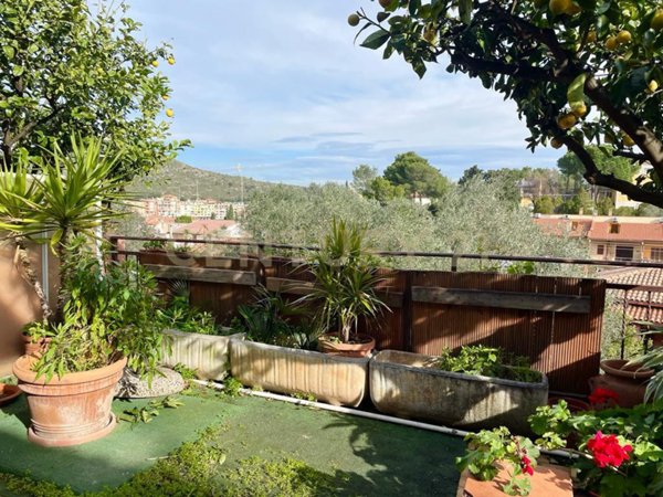 casa indipendente in vendita a Monte Argentario in zona Porto Ercole