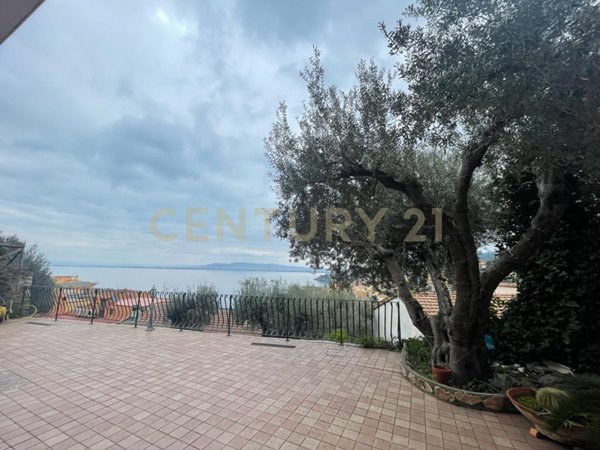 appartamento in vendita a Monte Argentario in zona Porto Santo Stefano