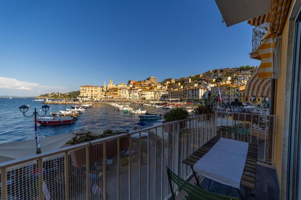 appartamento in vendita a Monte Argentario in zona Porto Santo Stefano