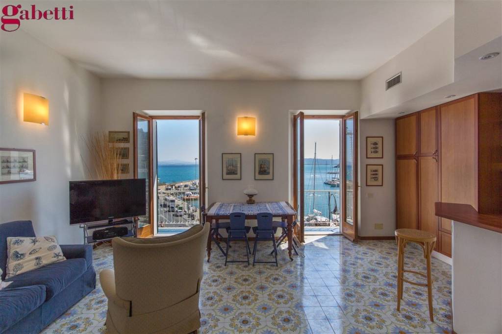 appartamento in vendita a Monte Argentario in zona Porto Santo Stefano