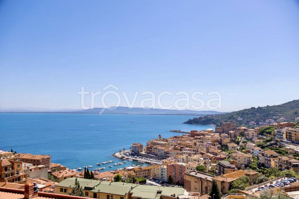 appartamento in vendita a Monte Argentario in zona Porto Santo Stefano