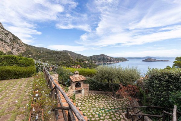 appartamento in vendita a Monte Argentario in zona Porto Ercole