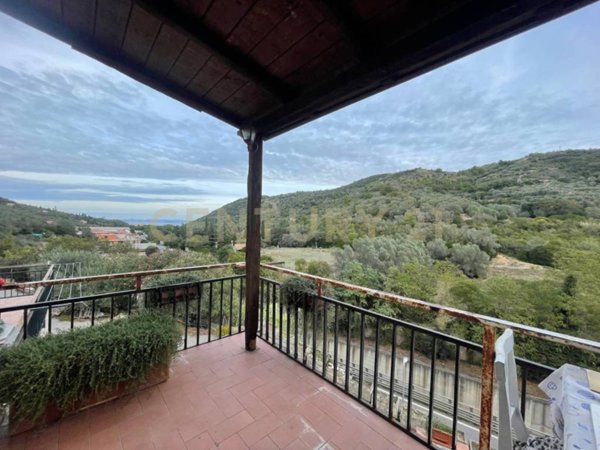 appartamento in vendita a Monte Argentario in zona Porto Santo Stefano