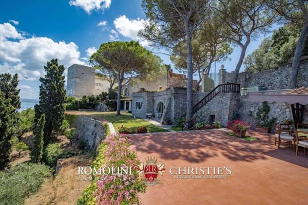 casa indipendente in vendita a Monte Argentario in zona Porto Santo Stefano