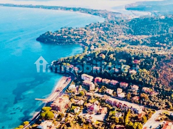 casa indipendente in vendita a Monte Argentario in zona Porto Santo Stefano