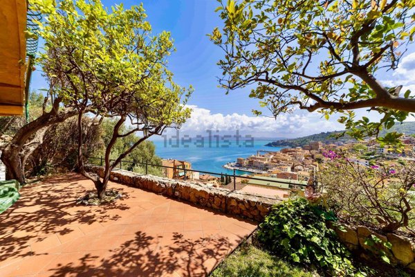 appartamento in vendita a Monte Argentario in zona Porto Santo Stefano