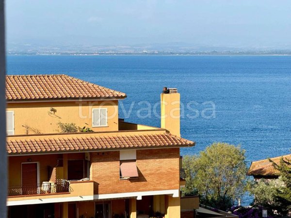 appartamento in vendita a Monte Argentario in zona Porto Santo Stefano