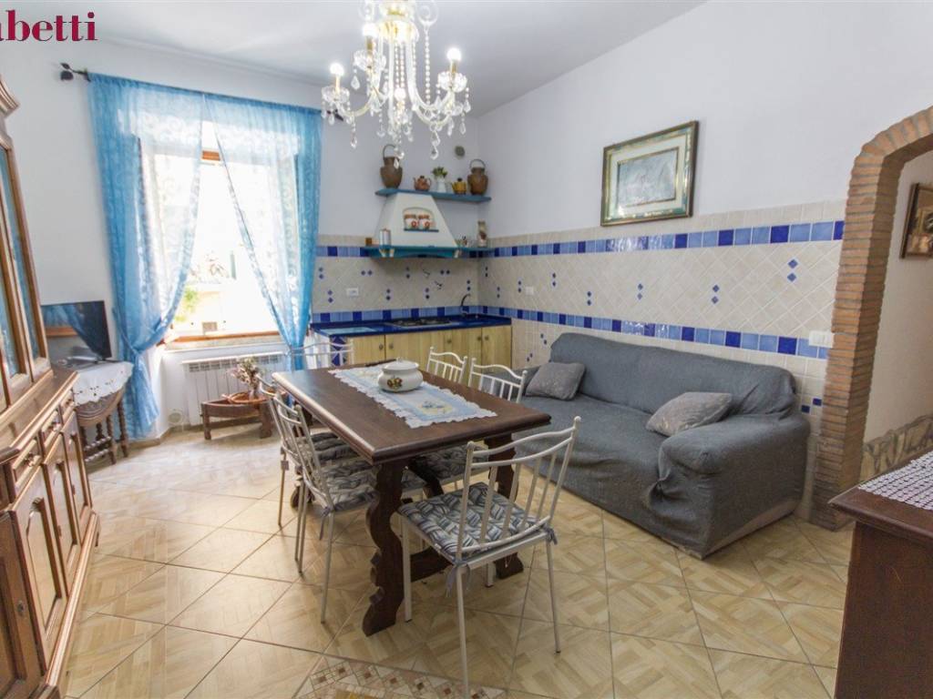 appartamento in vendita a Monte Argentario in zona Porto Santo Stefano