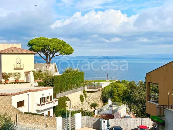 appartamento in vendita a Monte Argentario in zona Porto Santo Stefano