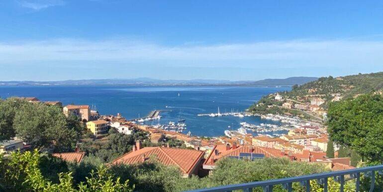 appartamento in vendita a Monte Argentario in zona Porto Santo Stefano