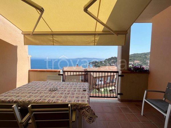 appartamento in vendita a Monte Argentario in zona Porto Santo Stefano