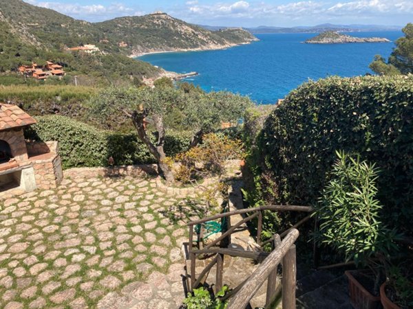 casa indipendente in vendita a Monte Argentario in zona Porto Ercole