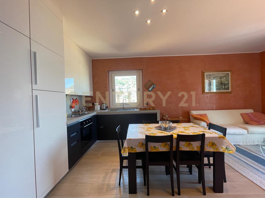 appartamento in vendita a Monte Argentario in zona Porto Santo Stefano