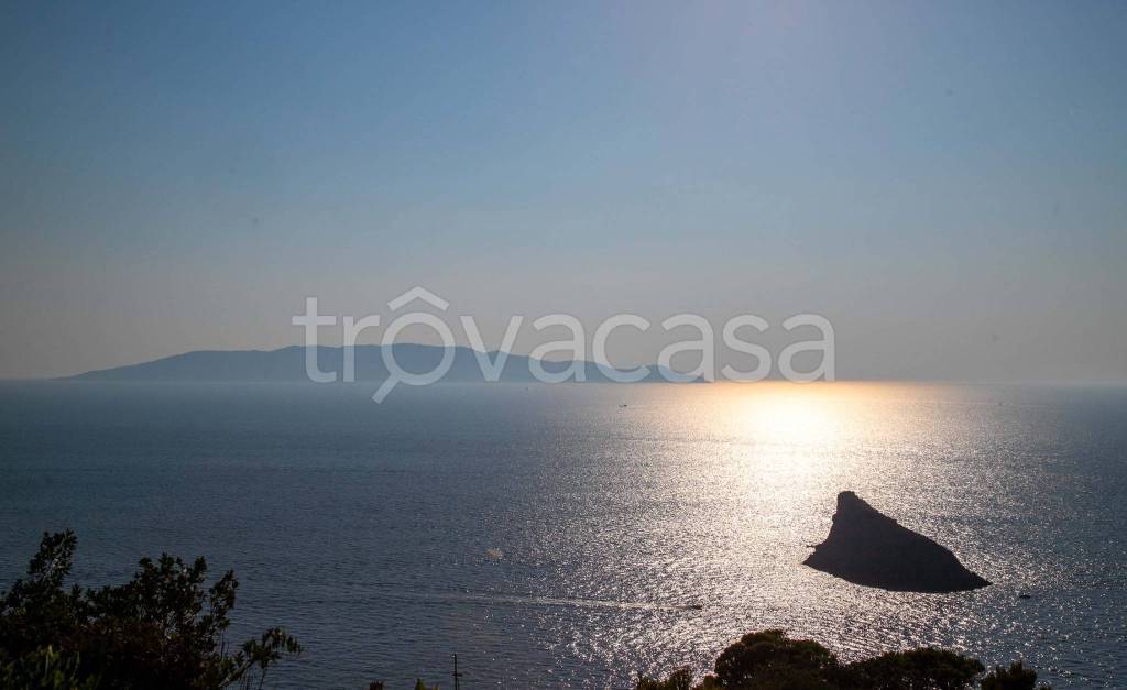 casa indipendente in vendita a Monte Argentario in zona Porto Santo Stefano