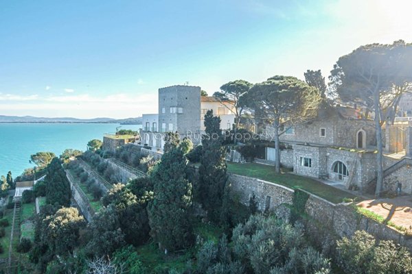 casa indipendente in vendita a Monte Argentario in zona Porto Santo Stefano