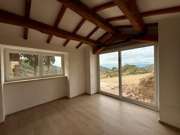 casa indipendente in vendita a Monte Argentario in zona Porto Santo Stefano