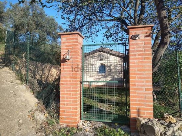 locale di sgombero in vendita a Monte Argentario