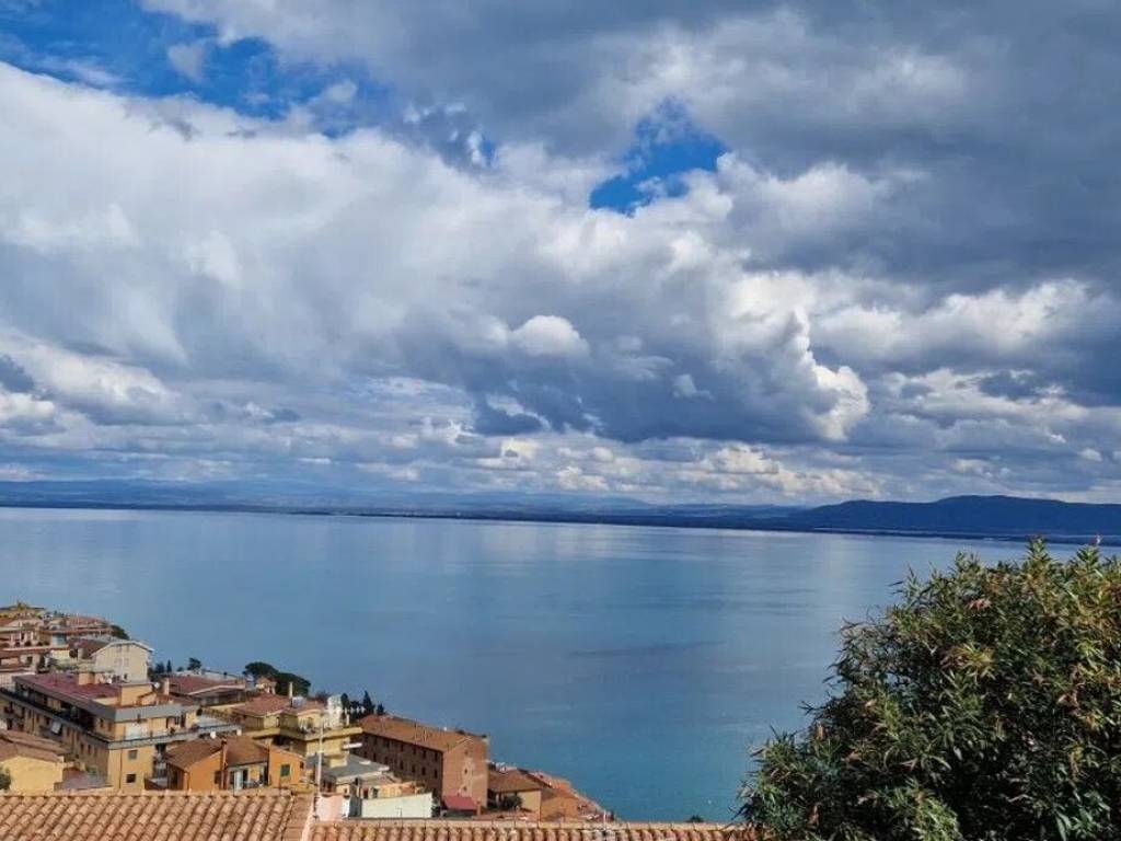 appartamento in vendita a Monte Argentario in zona Porto Santo Stefano