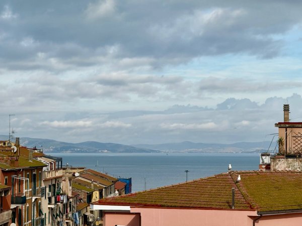 appartamento in vendita a Monte Argentario in zona Porto Santo Stefano
