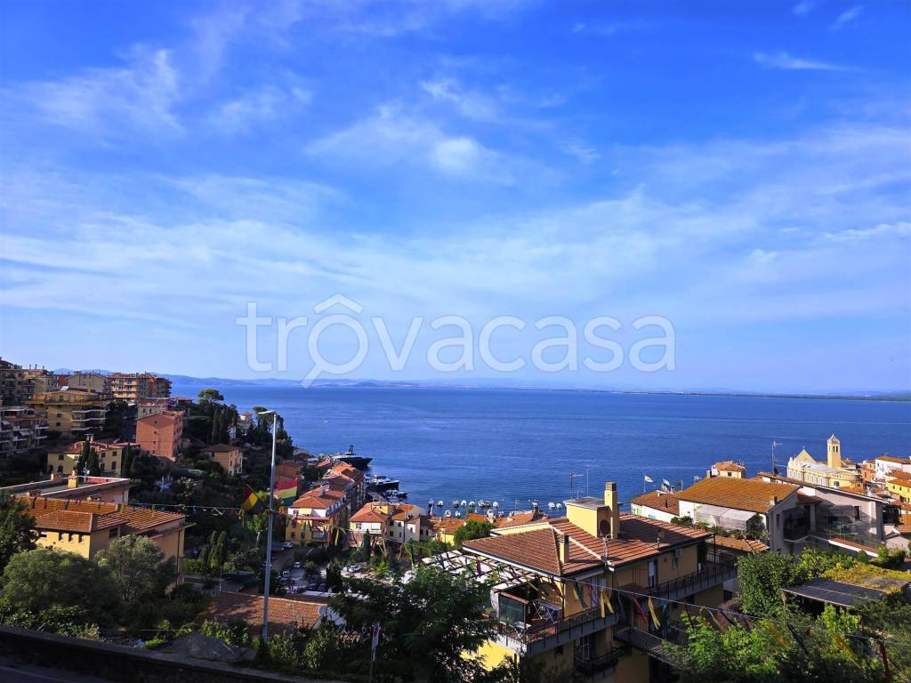 appartamento in vendita a Monte Argentario in zona Porto Santo Stefano
