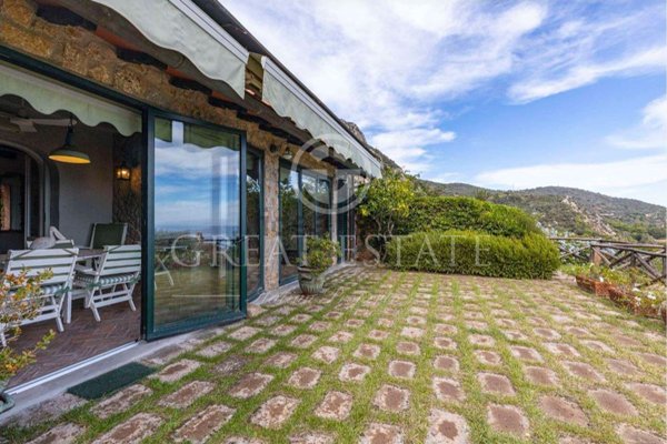 appartamento in vendita a Monte Argentario in zona Sbarcatello