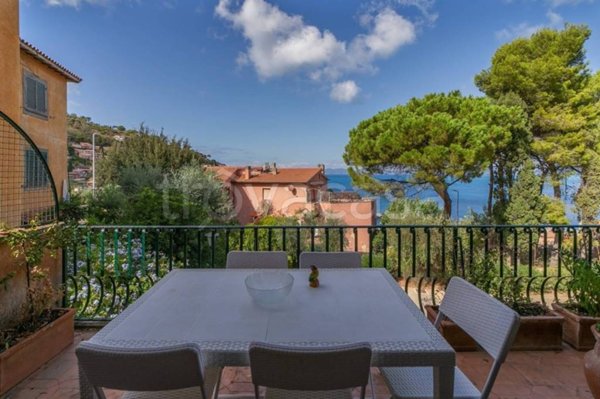 appartamento in vendita a Monte Argentario in zona Porto Santo Stefano