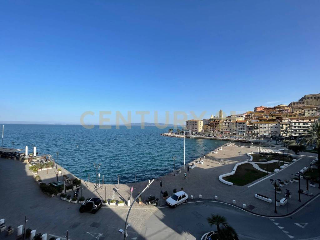 appartamento in vendita a Monte Argentario in zona Porto Santo Stefano