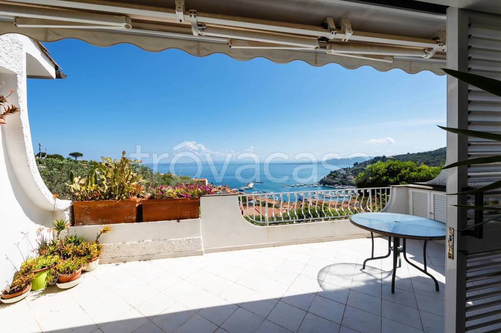 appartamento in vendita a Monte Argentario in zona Porto Santo Stefano