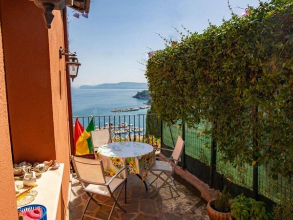 quadrivano in vendita a Monte Argentario in zona Porto Santo Stefano