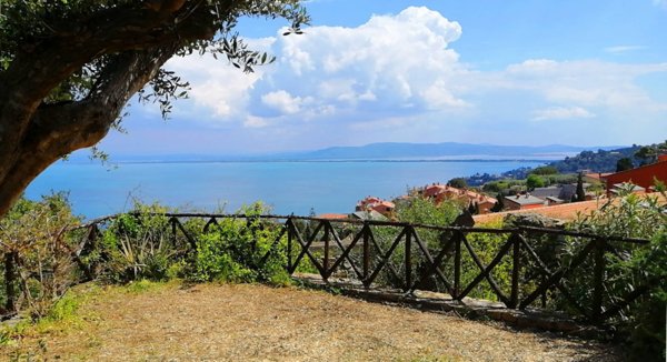 appartamento in vendita a Monte Argentario in zona Porto Santo Stefano
